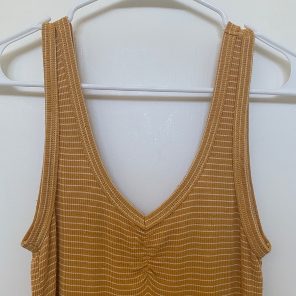 Tank top - Picture 2 of 4